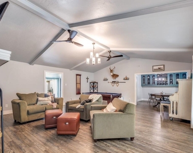 2511 River Ridge - Photo Thumbnail 1