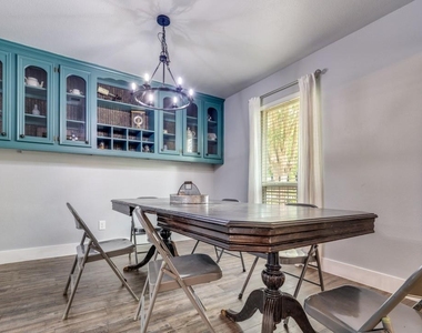 2511 River Ridge - Photo Thumbnail 9