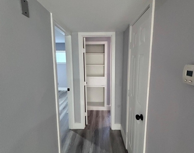 8406 Detroit Street - Photo Thumbnail 5
