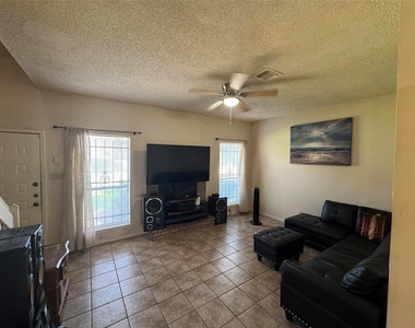 12300 Brookglade Circle - Photo Thumbnail 13