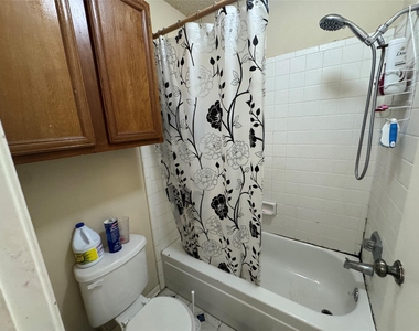 12300 Brookglade Circle - Photo Thumbnail 11
