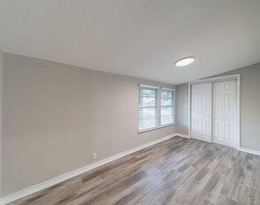 5739 Skylane Drive - Photo Thumbnail 30