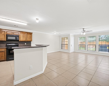 4502 Mallow Street - Photo Thumbnail 6