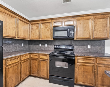4502 Mallow Street - Photo Thumbnail 12