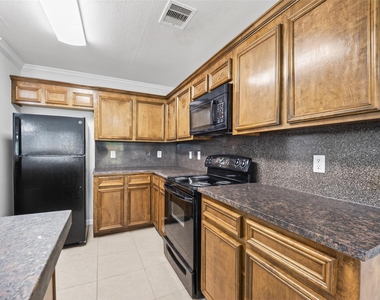 4502 Mallow Street - Photo Thumbnail 9