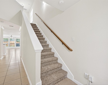 4502 Mallow Street - Photo Thumbnail 5