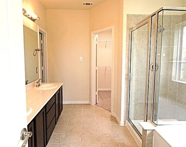 1927 Willow Rock Way - Photo Thumbnail 7