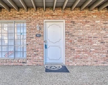 2201 Fountain View Drive - Photo Thumbnail 1
