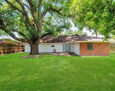 7119 Bellaire Boulevard - Photo Thumbnail 29