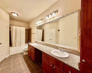 1711 Old Spanish Trail - Photo Thumbnail 16
