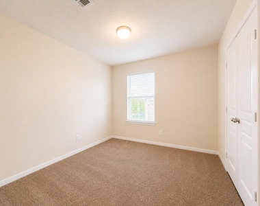 2326 Brookeland Meadow Court - Photo Thumbnail 14