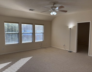 5514 Gatesprings Lane Lane - Photo Thumbnail 11
