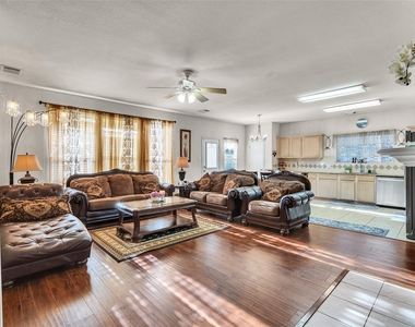 5514 Gatesprings Lane Lane - Photo Thumbnail 28