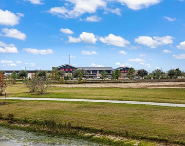16631 Lake Austin Street - Photo Thumbnail 6