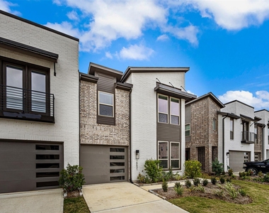 16631 Lake Austin Street - Photo Thumbnail 2
