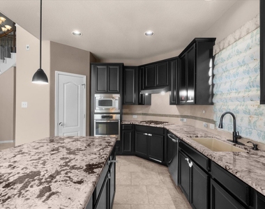 14807 Diane Manor Lane - Photo Thumbnail 8