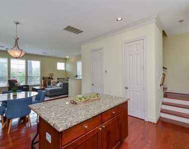3316 Clearview Circle - Photo Thumbnail 5