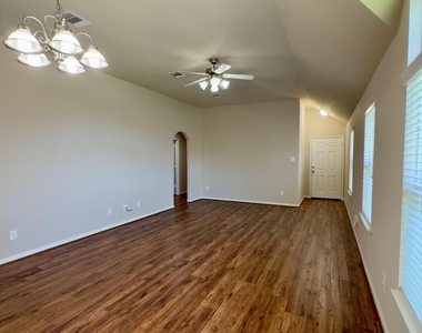 15126 Winter Meadow Court - Photo Thumbnail 3