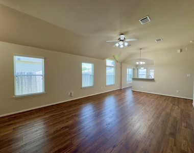 15126 Winter Meadow Court - Photo Thumbnail 4