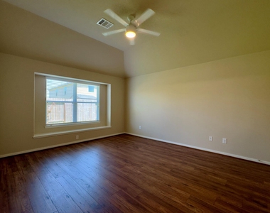 15126 Winter Meadow Court - Photo Thumbnail 6