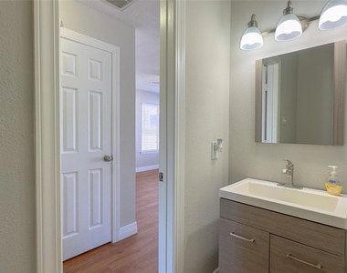 9923 Farrell Drive - Photo Thumbnail 4