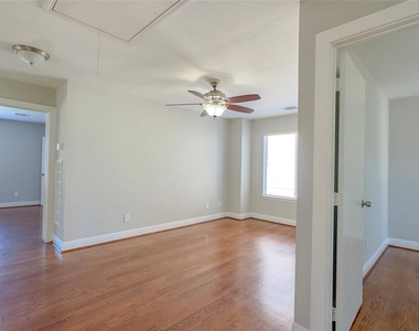 9923 Farrell Drive - Photo Thumbnail 19
