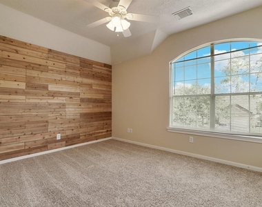 7211 Emerald Run Lane - Photo Thumbnail 30