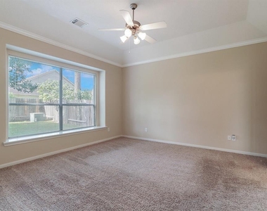 7211 Emerald Run Lane - Photo Thumbnail 17