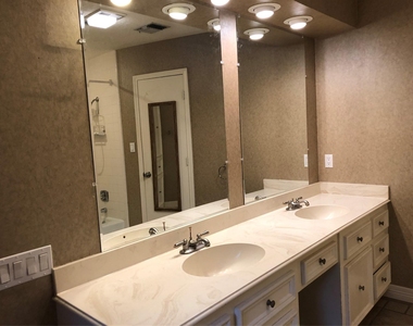 3414 Wooddale Lane - Photo Thumbnail 22