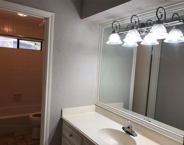 3414 Wooddale Lane - Photo Thumbnail 12