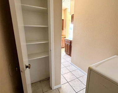 12400 Brookglade Circle - Photo Thumbnail 8
