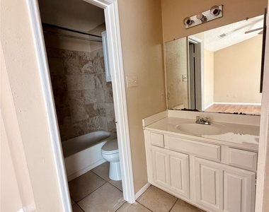 12400 Brookglade Circle - Photo Thumbnail 16
