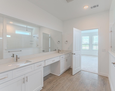 14606 Daffodil Plains Lane - Photo Thumbnail 13