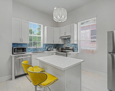 3519 Broadway Street - Photo Thumbnail 5