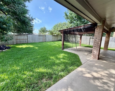 25206 Auburn Terrace Drive - Photo Thumbnail 32