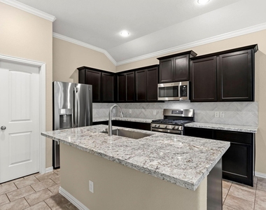 34 Sawbridge Circle - Photo Thumbnail 12