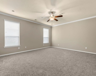 34 Sawbridge Circle - Photo Thumbnail 16