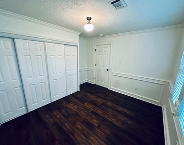 15726 Gettysburg Drive - Photo Thumbnail 16