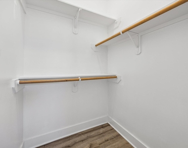 2316 Hopkins Street - Photo Thumbnail 9