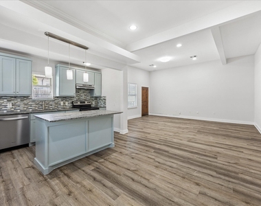 2316 Hopkins Street - Photo Thumbnail 4