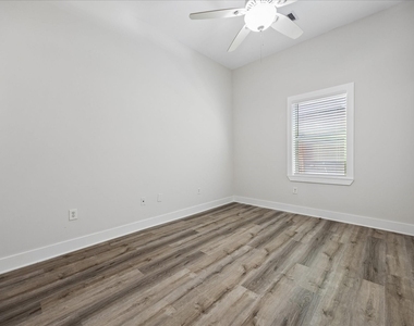 2316 Hopkins Street - Photo Thumbnail 10