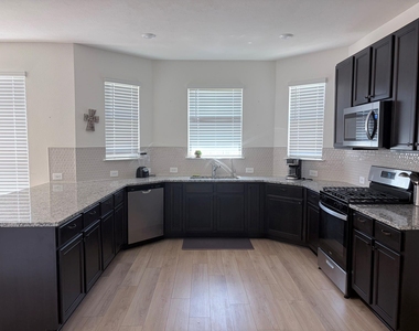 4841 Sun Falls Drive - Photo Thumbnail 36
