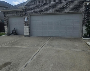 24307 Bello Everett Lake Drive - Photo Thumbnail 2
