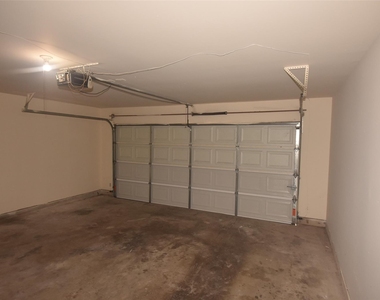 1035 Junction Ct - Photo Thumbnail 27