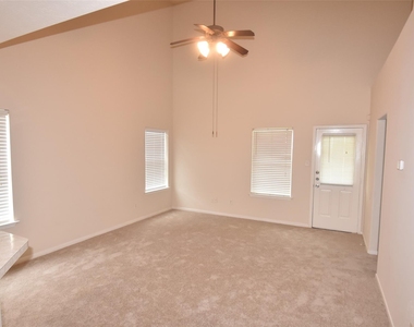 1035 Junction Ct - Photo Thumbnail 24