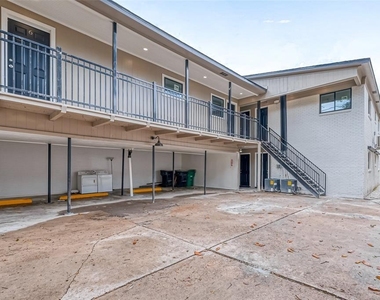 1747 Wroxton Court - Photo Thumbnail 14