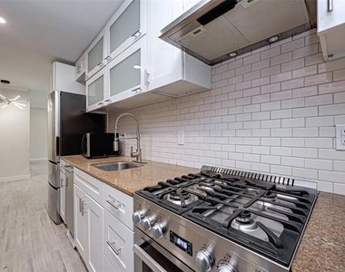 1747 Wroxton Court - Photo Thumbnail 4