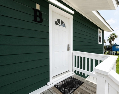 403 Fort Velasco Drive - Photo Thumbnail 3
