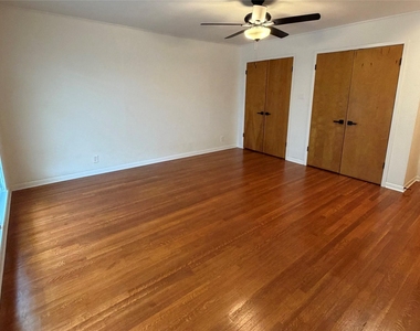 922 Hector Avenue - Photo Thumbnail 18