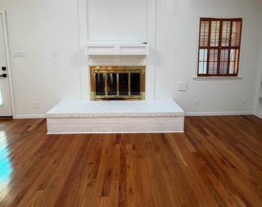 922 Hector Avenue - Photo Thumbnail 6